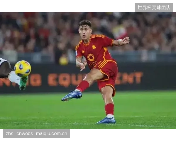 德罗西的战术围绕前场核心展开，迪巴拉的回撤组织有效激活了中锋卢卡库的禁区威力。